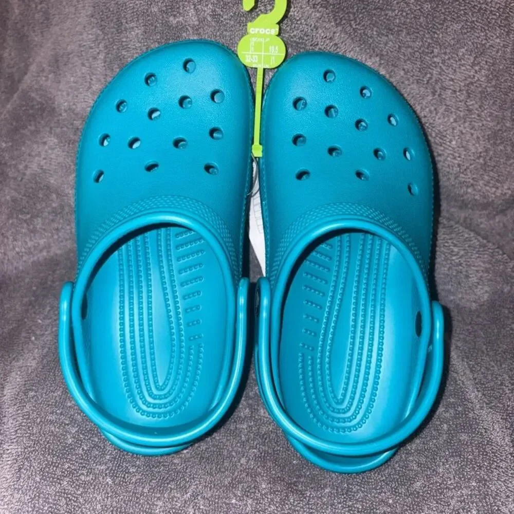 CROCS Classic Clogs Youth size 1